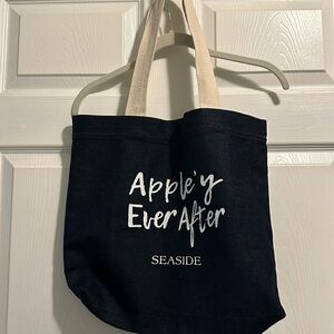 Seaside tote bag.
